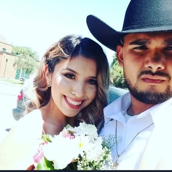 Meet your Posher, Cristina - Picture 1 of 1